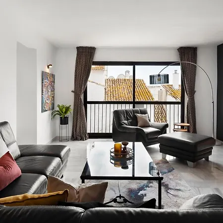 3 Bedroom In The Heart Of Puerto Banus Apartment